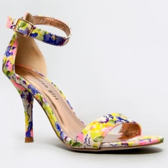 Madden Girl Shoes - Madden Girl Darrlin floral printed heeled sandal
